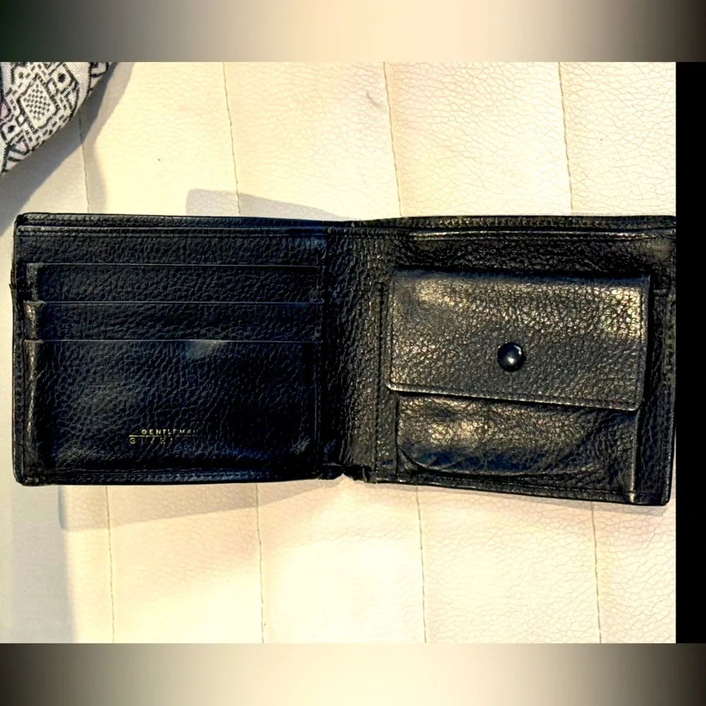 Givenchy Luxe Black Pebbled Leather Men’s Compact Bifold Wallet